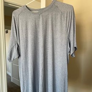 Lulu Lemon T